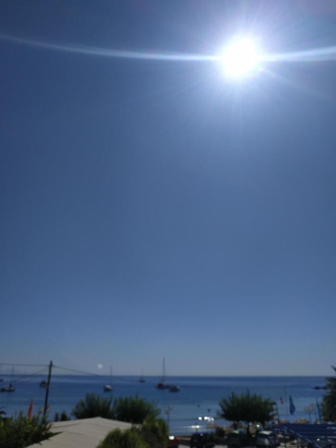 Παραθαλασσιο Στουντιο Μιχαλιας Sea View Studio Michalias Νουμερο 8 Agia Marina  Exterior foto